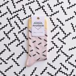 amorsocks-calcetines-socks-zigzags-zigzag-light-pink-rosa-negro-amarillo
