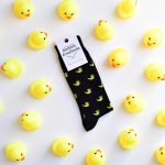 AmorSocks-calcetines-socks-patos-patitos-de-goma-ducks-rubber-ducks-negro-blanco-amarillo-yellow