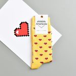 amorsocks-calcetines-socks-corazon-8-bits-heart-zelda-Yellow-Amarillo-corazones-rojos